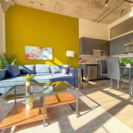 Mccormick Place 2Br Stylish Suite With Optional Parking And Gym For Up To 8 Guests Near Soldier Field And Grant Park シカゴ エクステリア 写真