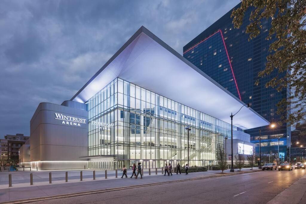 Mccormick Place 2Br Stylish Suite With Optional Parking And Gym For Up To 8 Guests Near Soldier Field And Grant Park シカゴ エクステリア 写真
