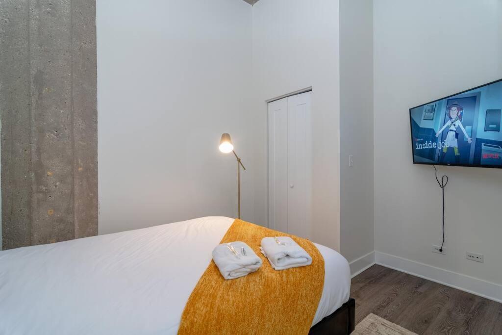 Mccormick Place 2Br Stylish Suite With Optional Parking And Gym For Up To 8 Guests Near Soldier Field And Grant Park シカゴ エクステリア 写真