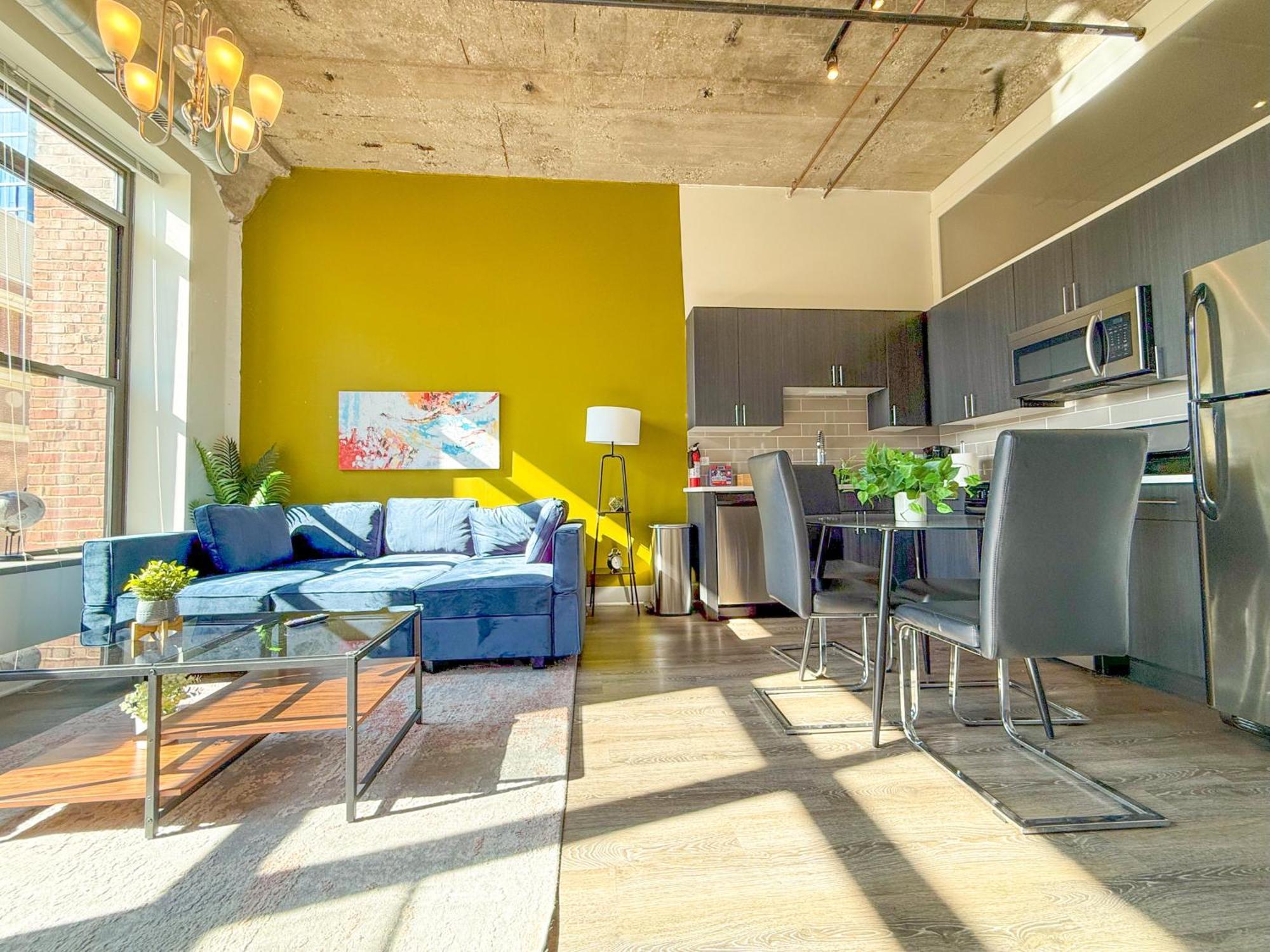 Mccormick Place 2Br Stylish Suite With Optional Parking And Gym For Up To 8 Guests Near Soldier Field And Grant Park シカゴ エクステリア 写真