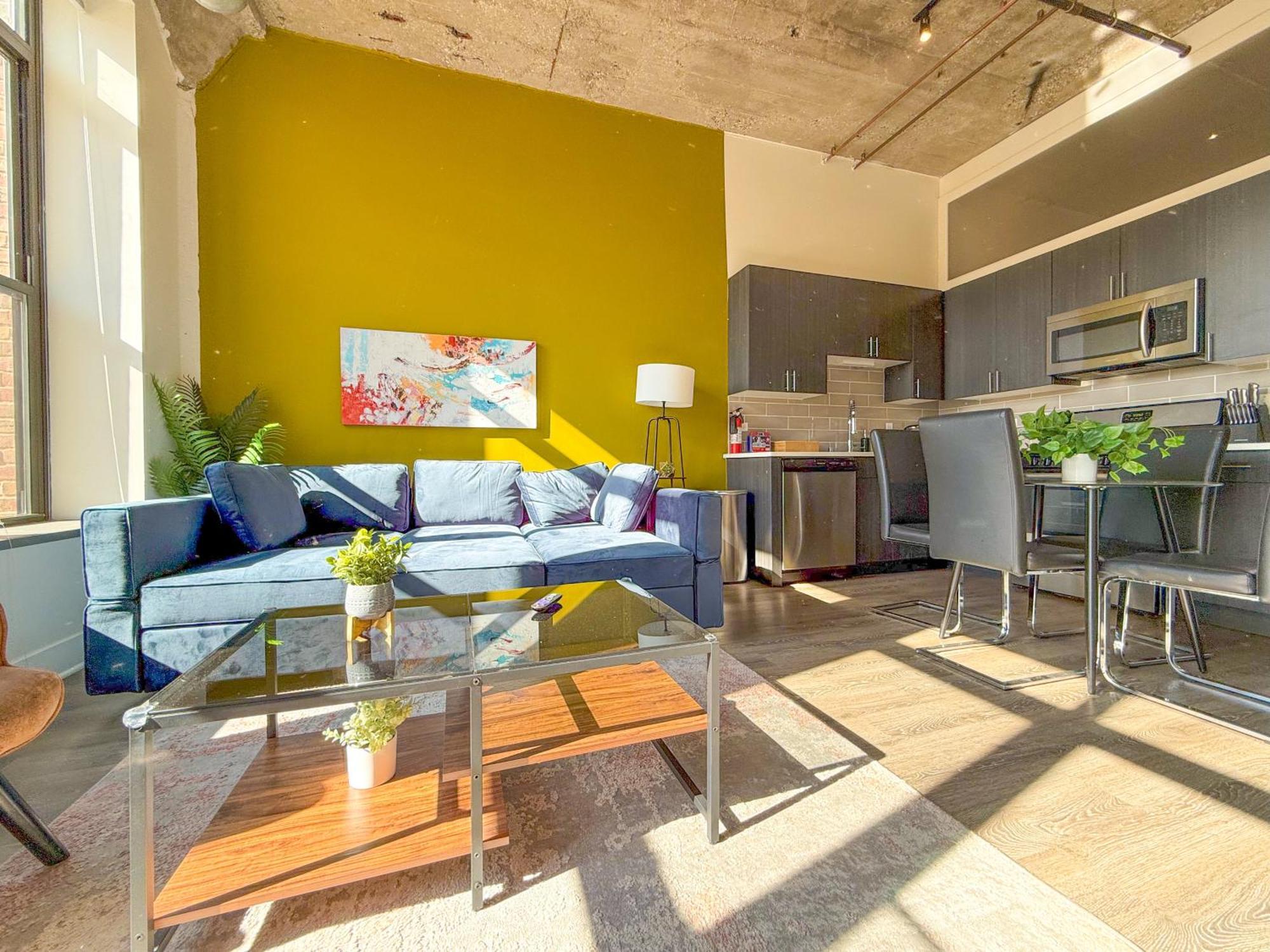 Mccormick Place 2Br Stylish Suite With Optional Parking And Gym For Up To 8 Guests Near Soldier Field And Grant Park シカゴ エクステリア 写真